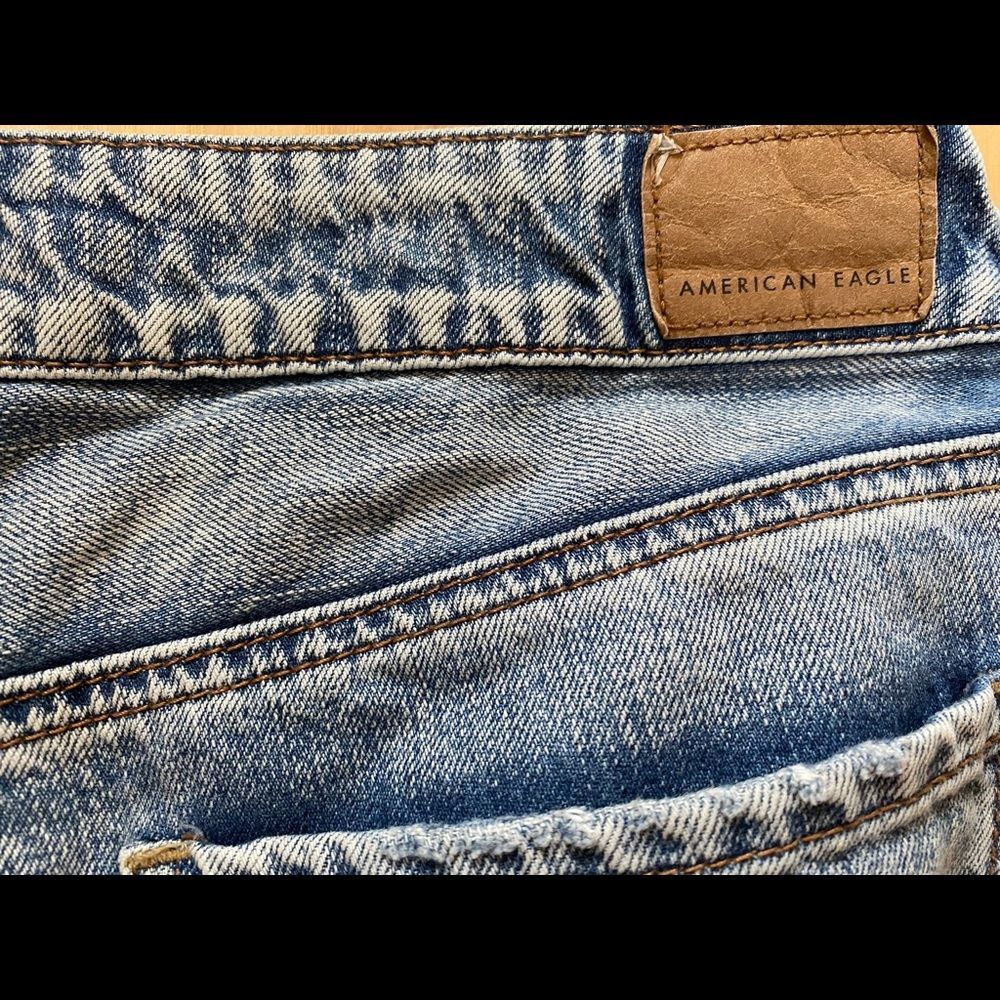 American Eagle Outfitters Blue Distressed Ankle Jeans Sz 8 - Picture 7 of 11